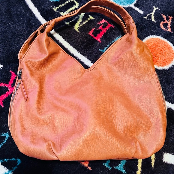 Leather shoulder bag - Picture 4 of 6